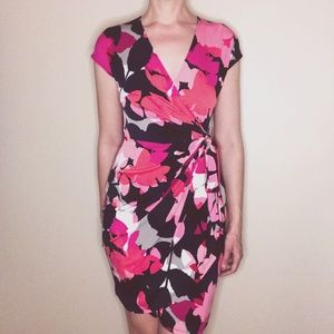 Fall Weekend Sale (9/22-9/24) - Maggy London Pink Floral Wrap Dress Size 8
